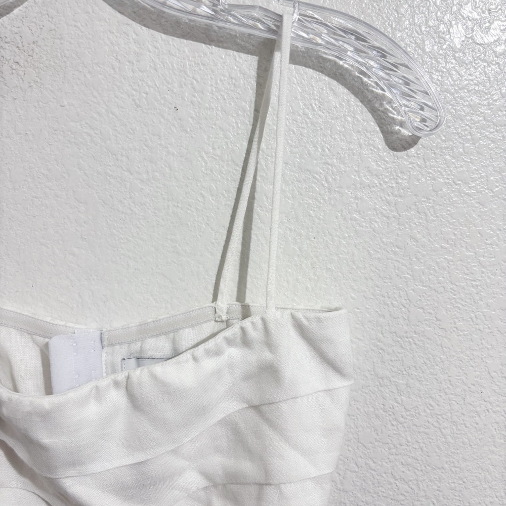 Dissh Aisle Linen Pleated Crop Top in White - Picture 4 of 7